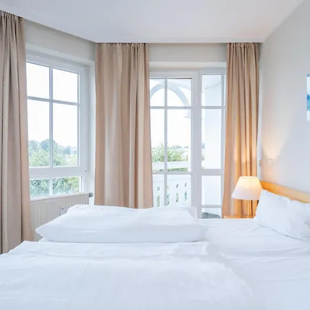 Apartment 663, Seepark *