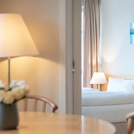 Apartment 663, Seepark *